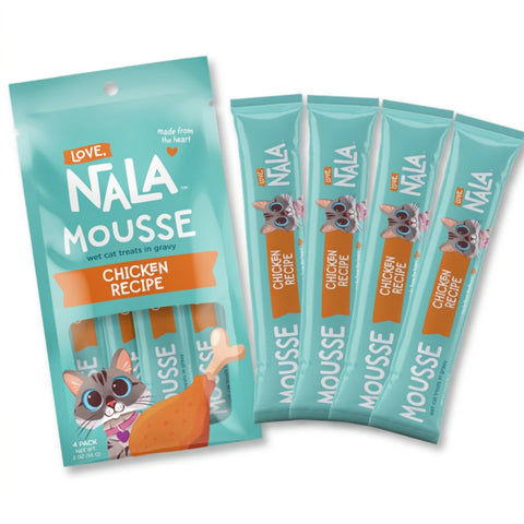 NALA Love brand Mousse in chicken flavor. Graphic features 1 pack next to 4 tubes of a lickable cat treat.