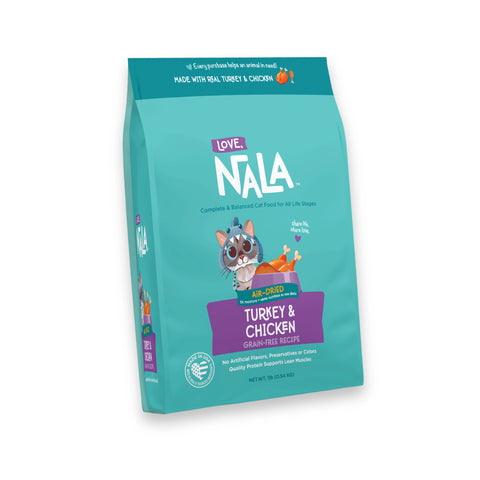 A bag of Turkey & Chicken air-dried cat food, specifically Chicken Grain Free.